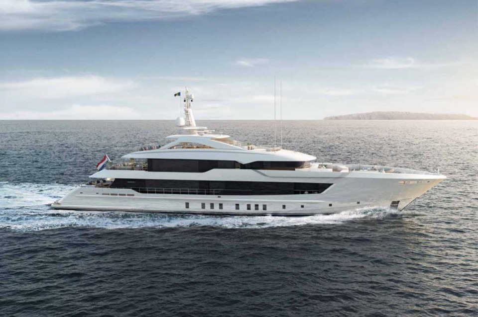 LUXURY YACHT 7